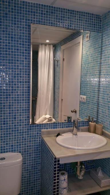 Seafront Apartment With Open-Air Heated Pool Fuengirola Extérieur photo