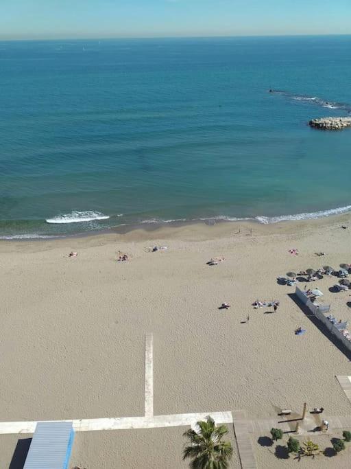 Seafront Apartment With Open-Air Heated Pool Fuengirola Extérieur photo